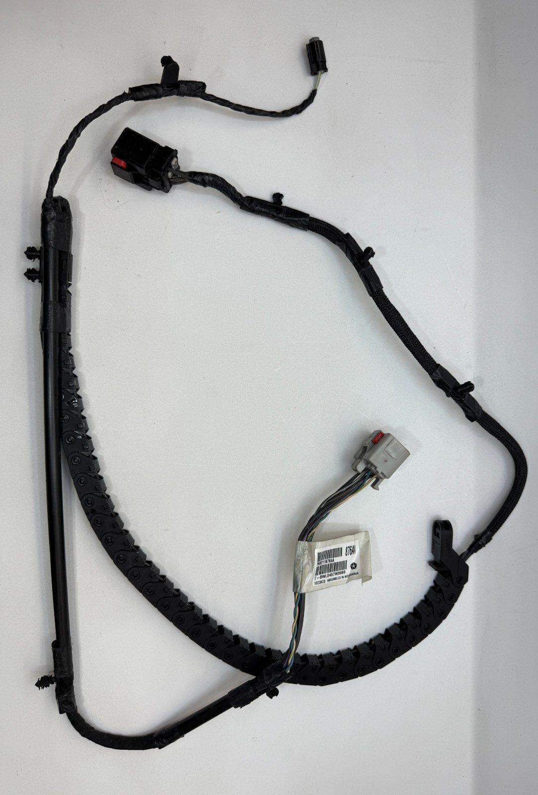 68211876AA OEM MOPAR 13-14 Routan Sliding Door Right Wire Track TESTED