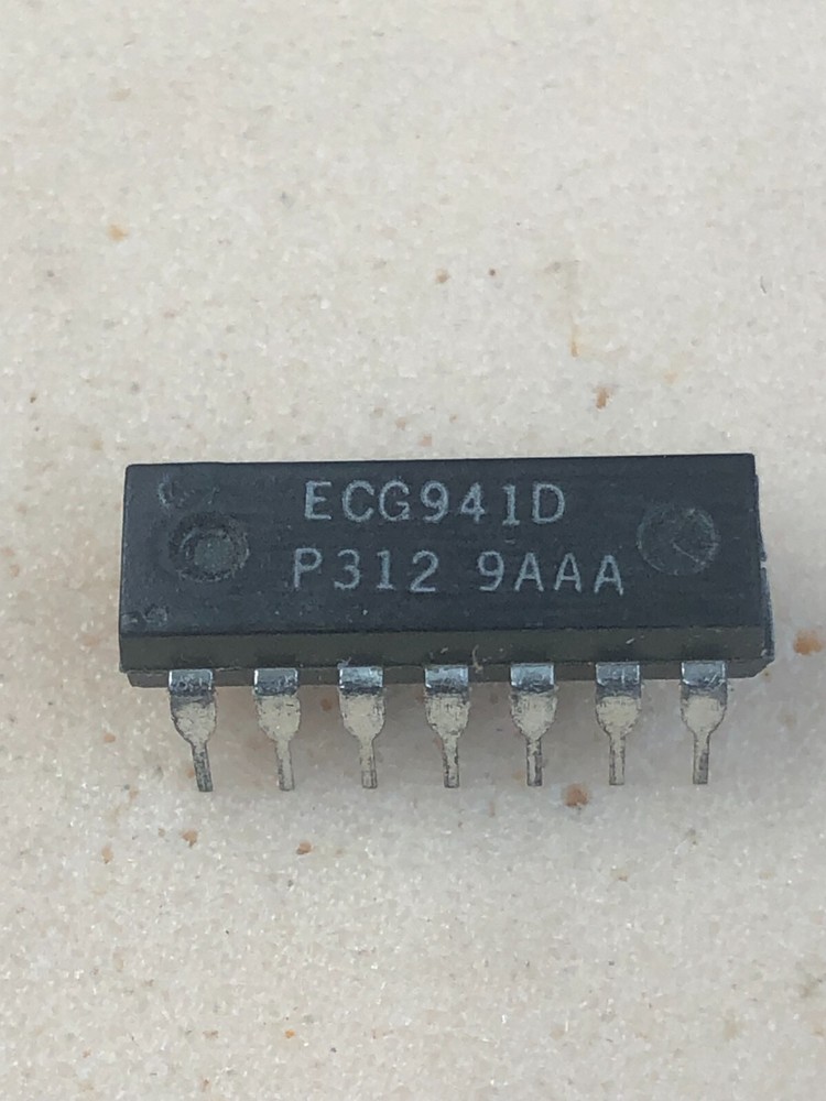 Sylvania Phillips ECG941D Integrated Circuit Bulk