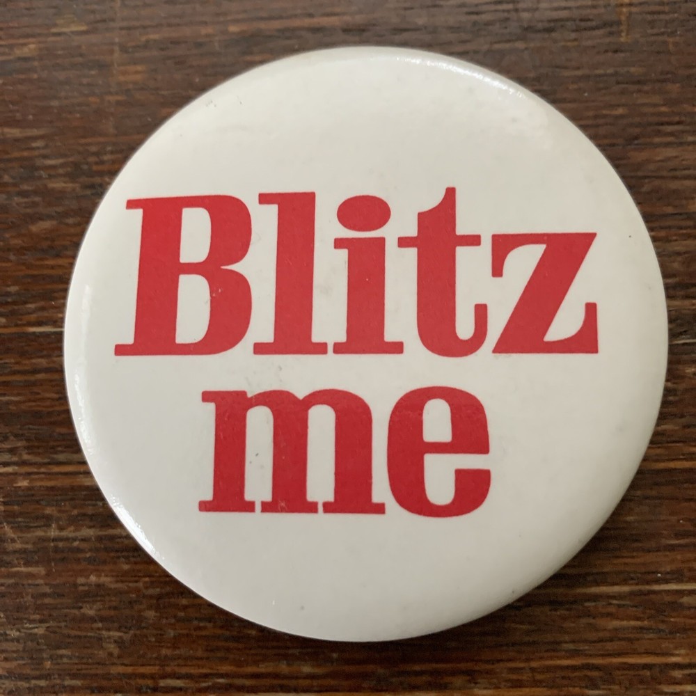 Blitz Me Oregon Beer Pinback Button Advertising