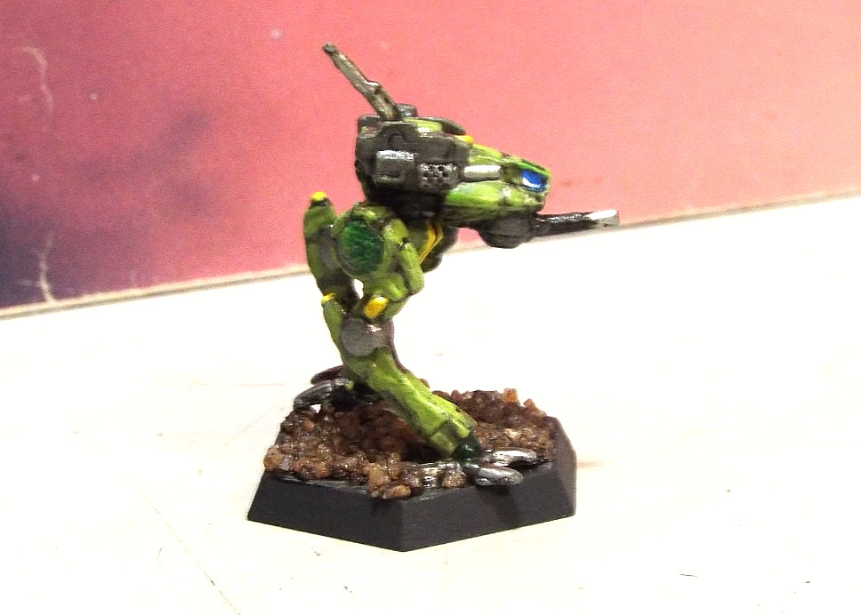 BATTLETECH LOCUST MECH (CATALYST, PLASTIC, PAINTED)