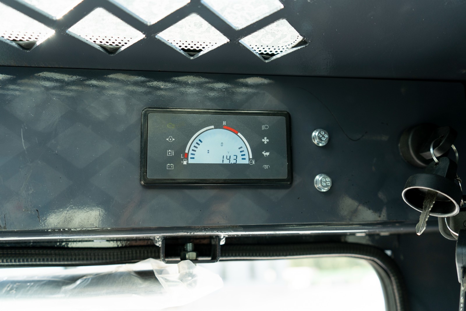 TYPHON STOMP 509 25HP Kubota D1105 1.4 Ton EPA Skid Steer Loader Brand New USA