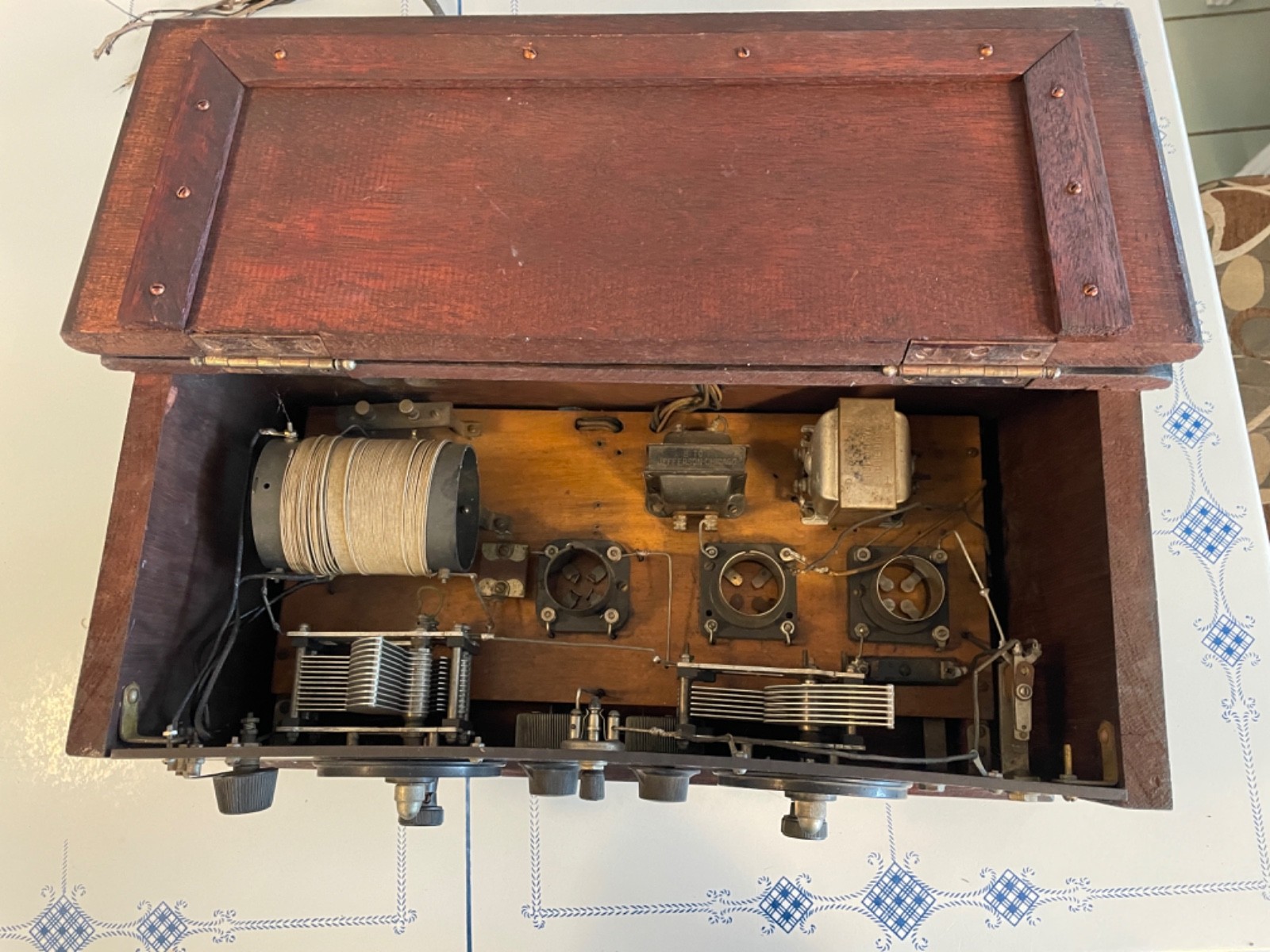 Vintage 1920s Unbranded Radio