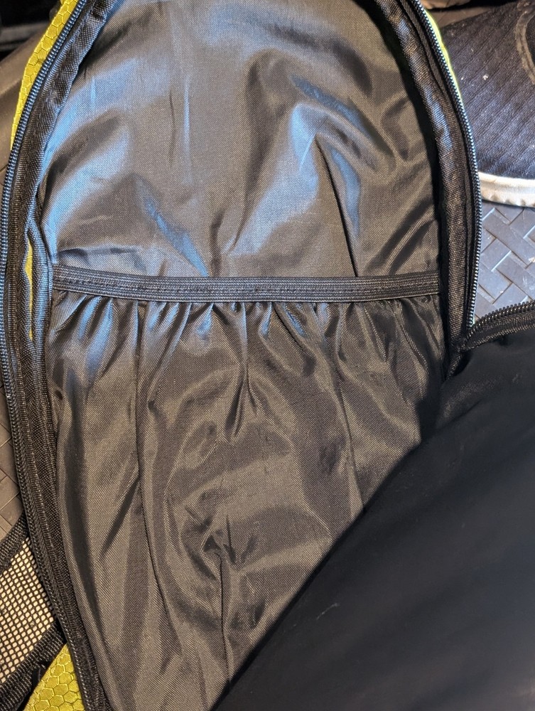 Topi Camelbak