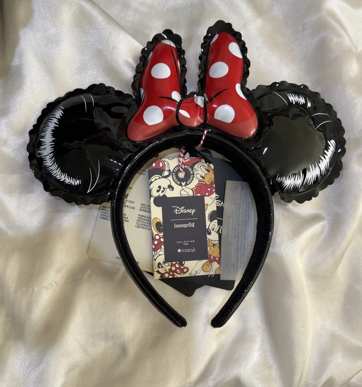 RARE NEW MACYS X LOUNGEFLY 1ST EDITION PARADE MINNIE MOUSE BALLOON AND EARS SET!