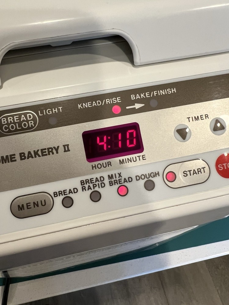 Hitachi Model No HB-B102 Automatic Home Bakery II Bread Maker Machine JAPAN