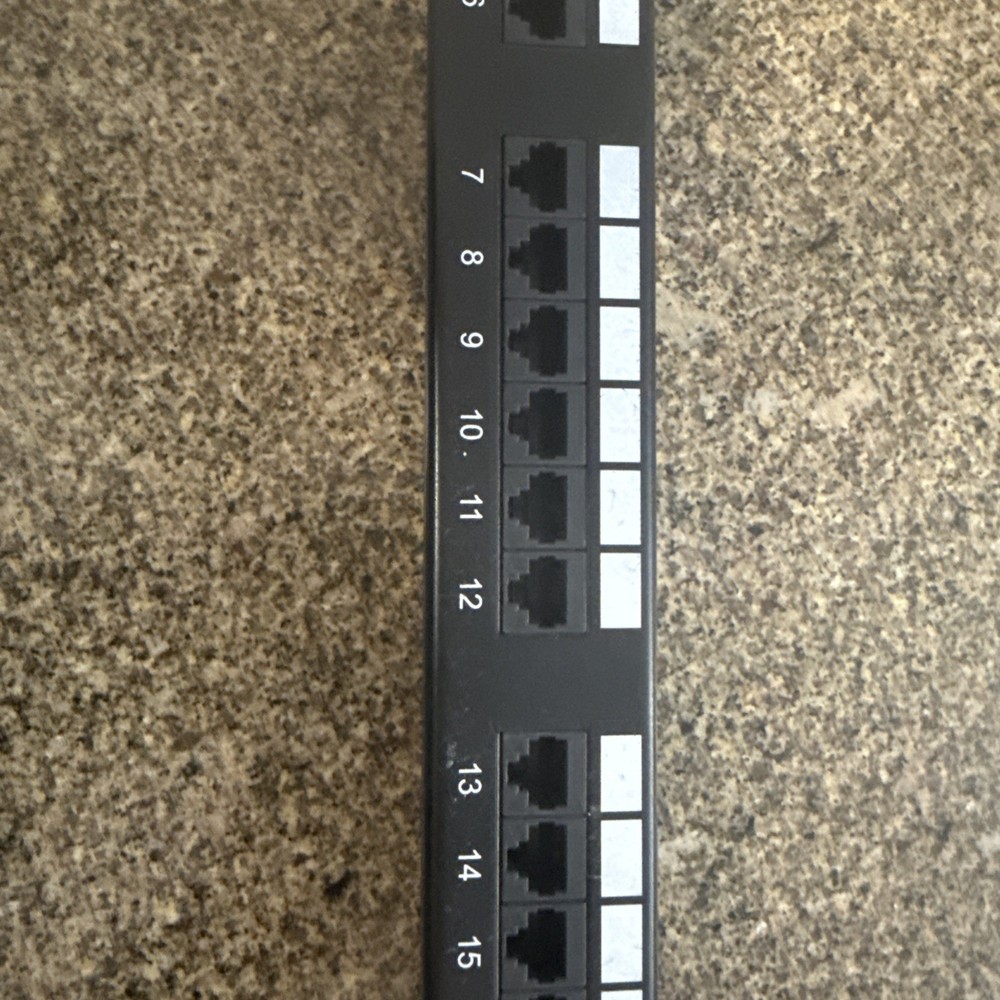 DataComm Electronics CAT5e 24 Port Patch Panel