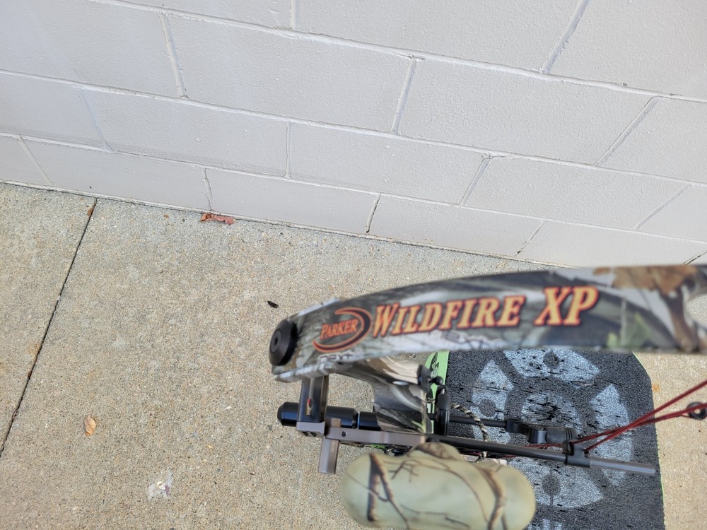 Left Hand Compound Bow - Parker Wildfire XP