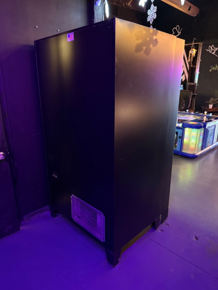 Snack/Drink Vending Machine