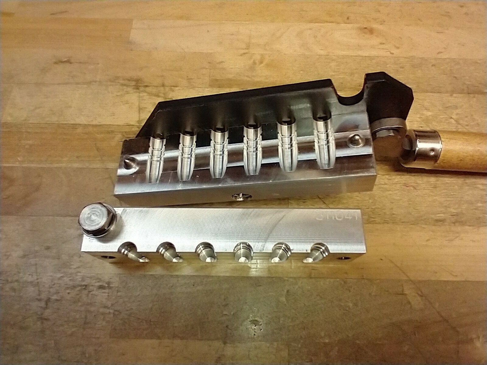 LEE Mold Custom 6-Cavity Bullet 311041 Style 30 Caliber Plain Base 30-06 30-30