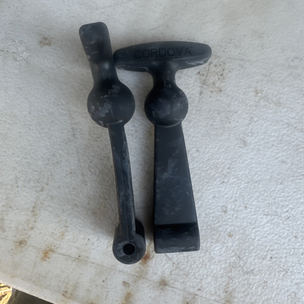 Cordova Cooler RUBBER T-LATCH REPLACEMENT PAIR