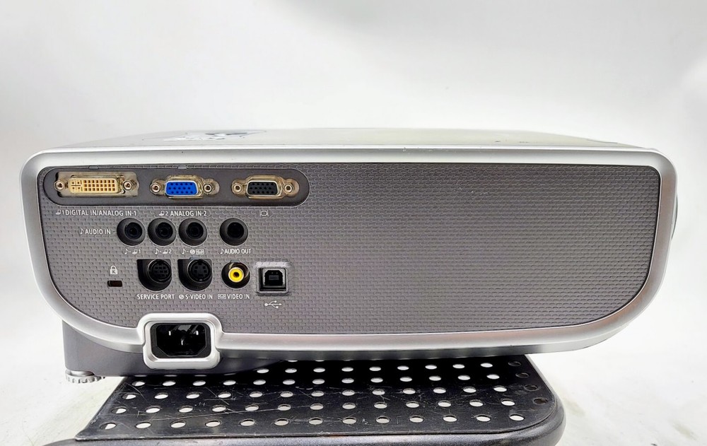 Canon SX7 Data Projector