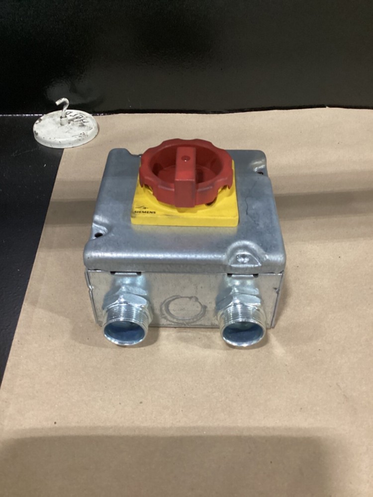 Siemens 3LD2203-0TK53 SENTRON Switch Disconnector #671F2FML