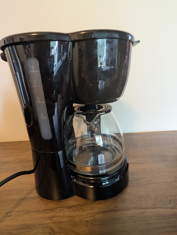 Mainstays 5 Cup Coffee Maker Black With Keep Warm Function - Tested And Working