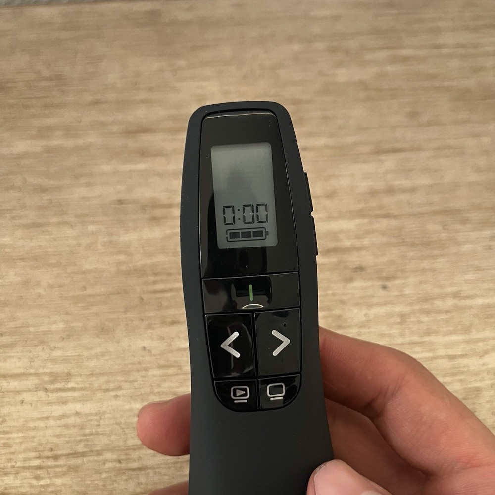 Logitech Wireless Presenter R800 With Laser Pointer