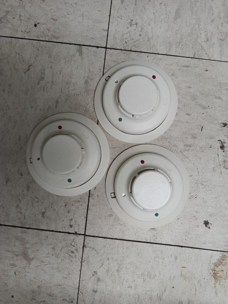 System Sensor 2W-B Smoke Detector and Base Two-Wire Power Zone
