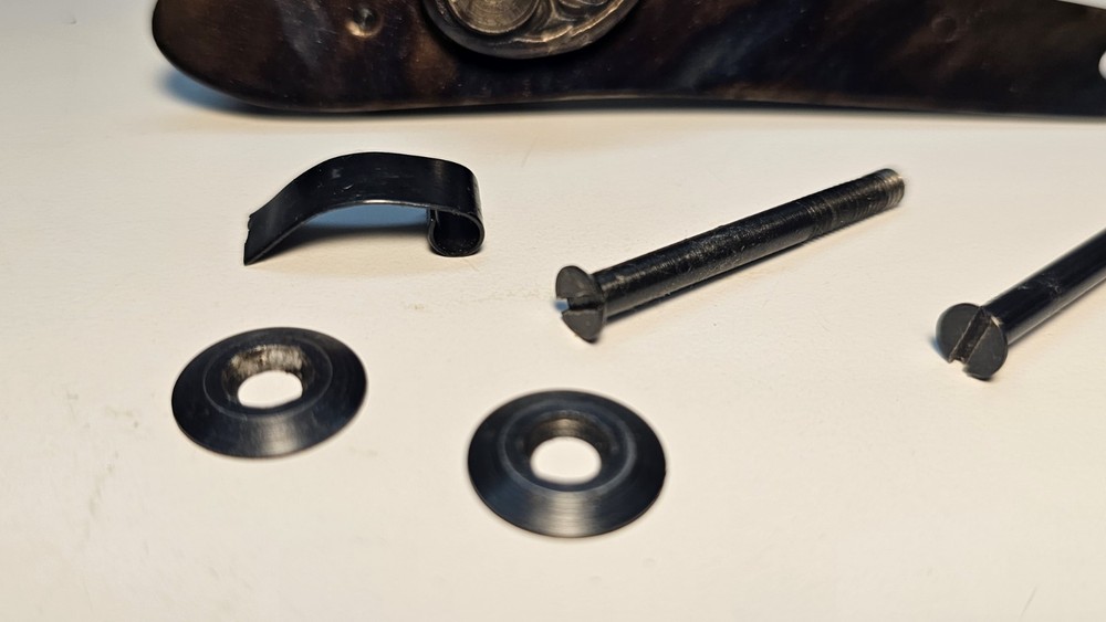 Traditions Deerhunter Sidelock Muzzleloader Lock Assembly W/ Screws (B)