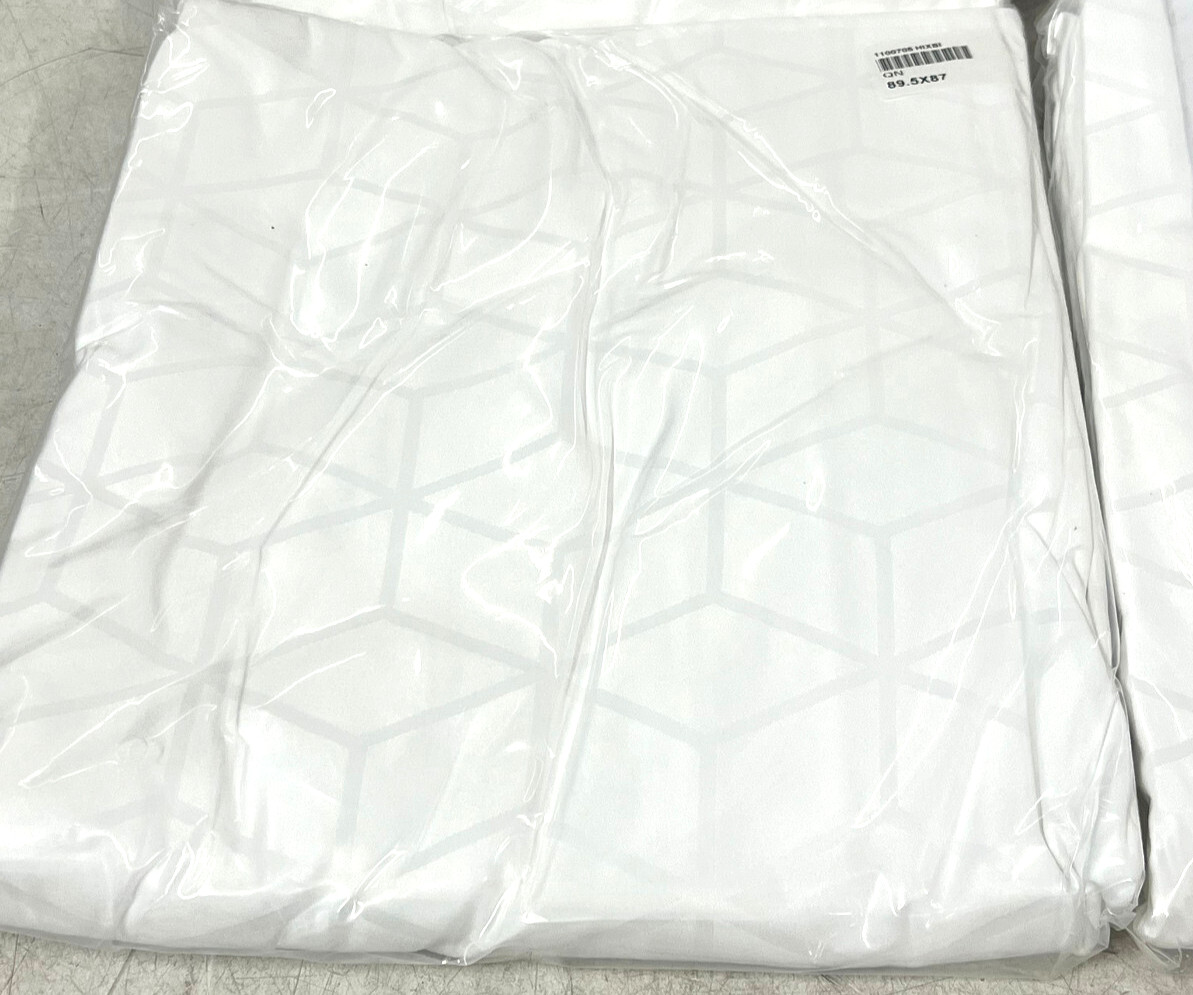 IHG Valley Forge LUXURY Queen 89.5" x 87" WHITE Duvet Cover Jacquard