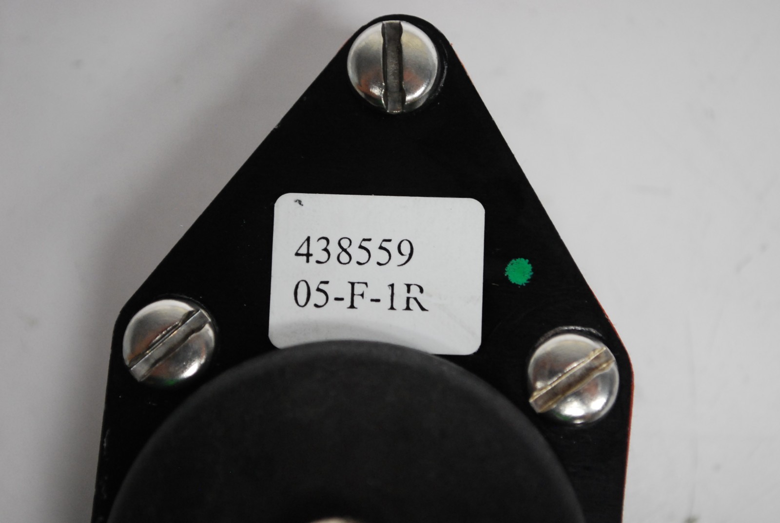 New Johnson Evinrude OEM Fuel Pump 438559 with Gasket BRP/OMC