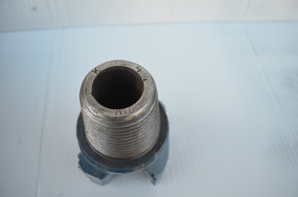 4-3/4 inch Chevron Drag Bit 4 Wing Reg API Thread