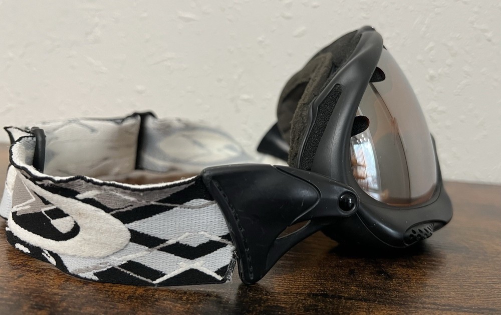 Oakley Wisdom Snow Ski Goggles