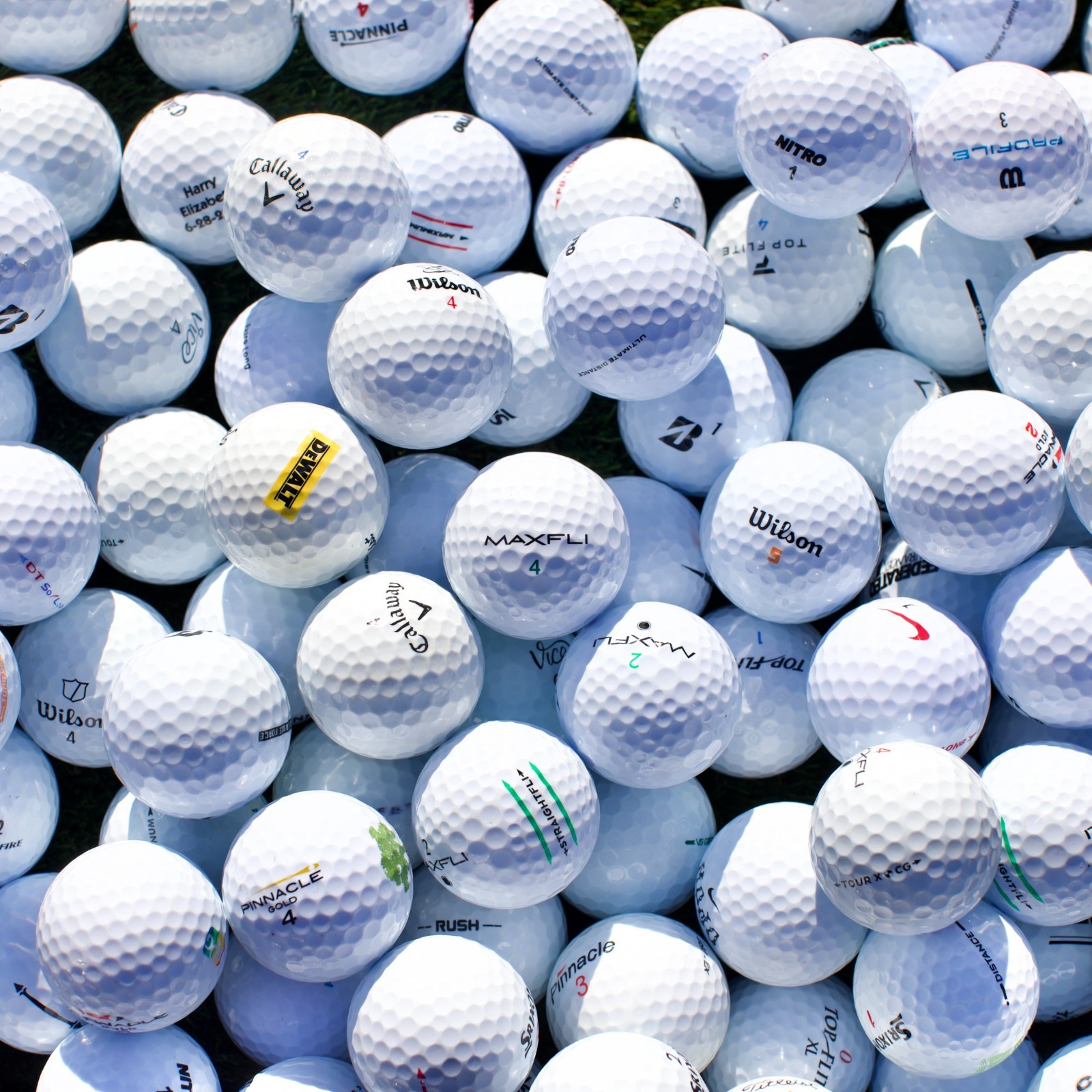 100 Assorted Brand Golf Balls Near Mint 5A/4A - Amazing Value - FREE SHIPPING!