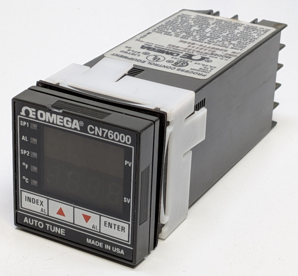 OMEGA CN7600 TEMPERATURE CONTROLLER  Model# CN76122-485A - READ DESC