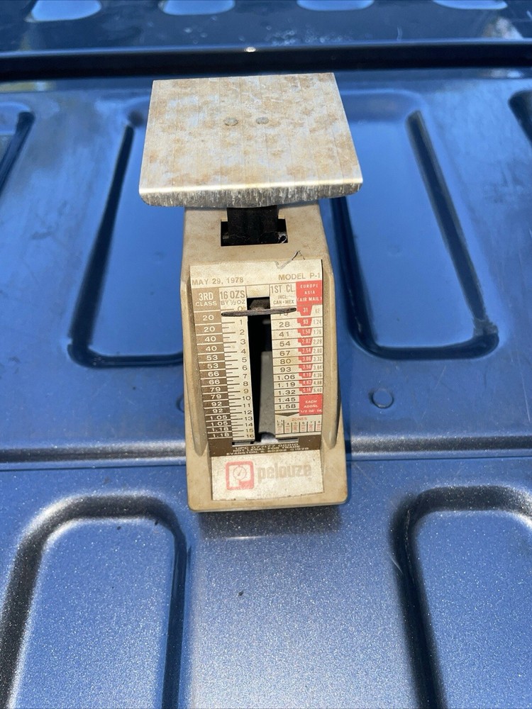 Vintage Pelouze Postal Scale