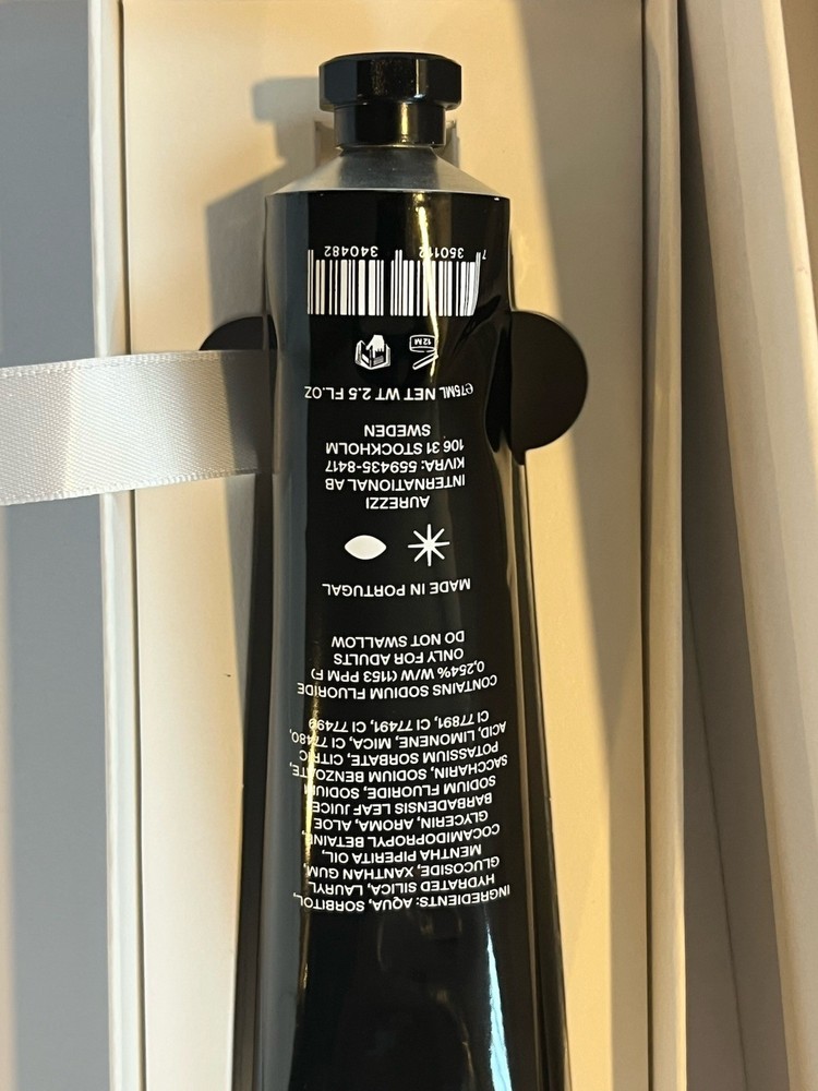 Aurezzi 24k Gold Particles Toothpaste - Menthol