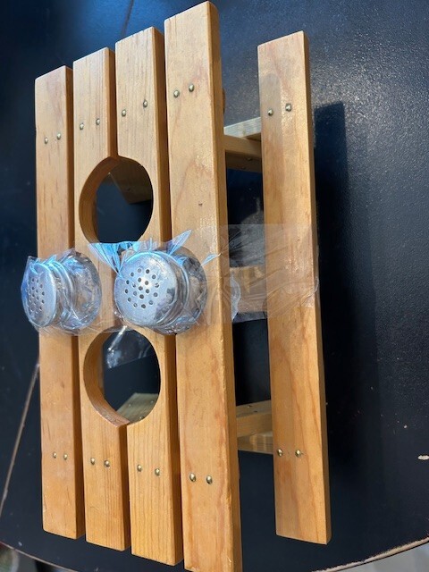 Picnic Table condiment setting