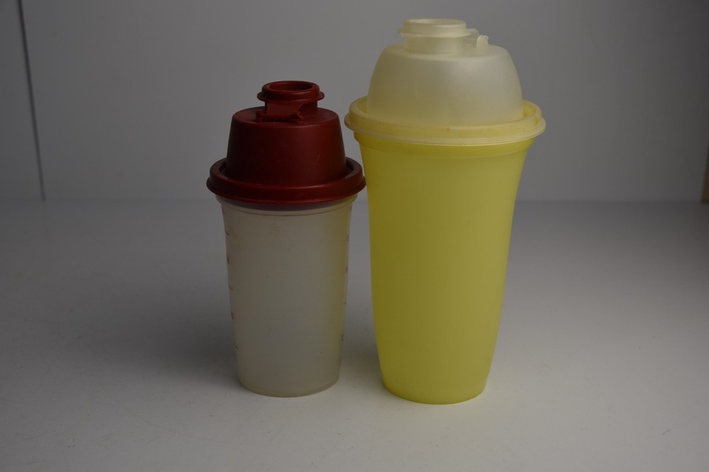 2 Tupperware Shake N Go Containers Collectible Plastic Workout Lidded & Inserts