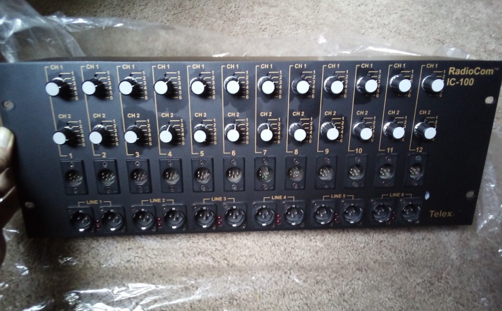 Telex RadioCom IC-100, 6 Channel Source Assign Panel