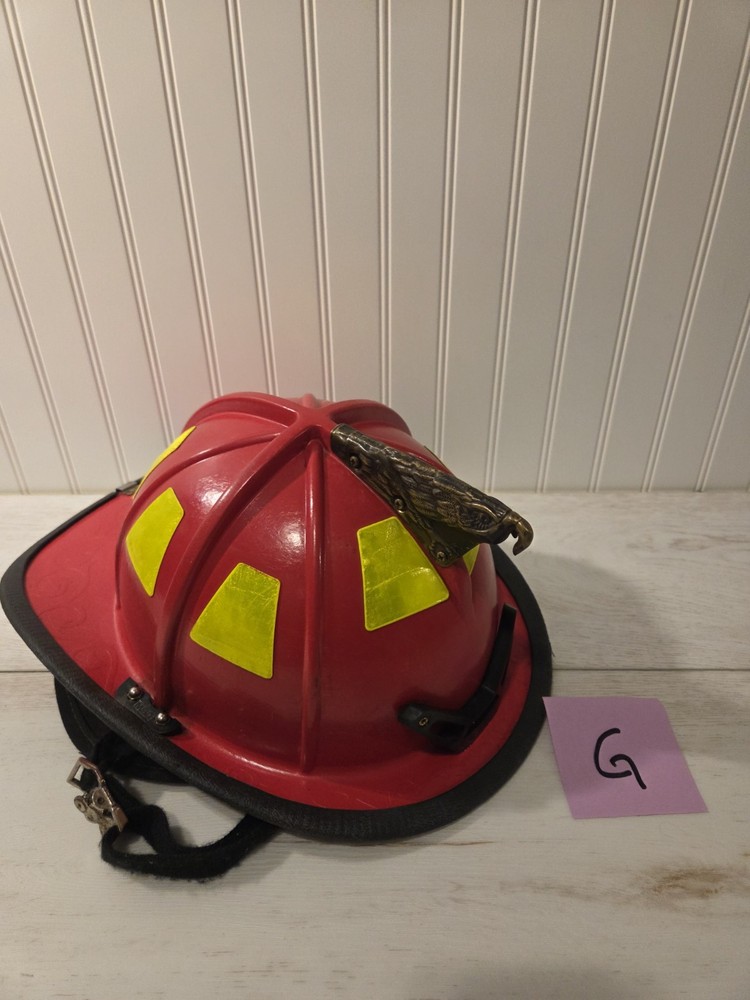 MSA Cairns Firefighter Structure Fire Helmet 1044 Red