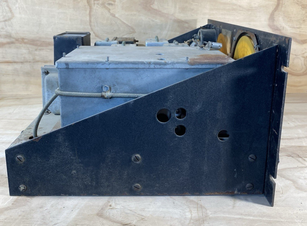 Hallicrafters S-27 Ultra Frequency Communication Receiver /around 1940