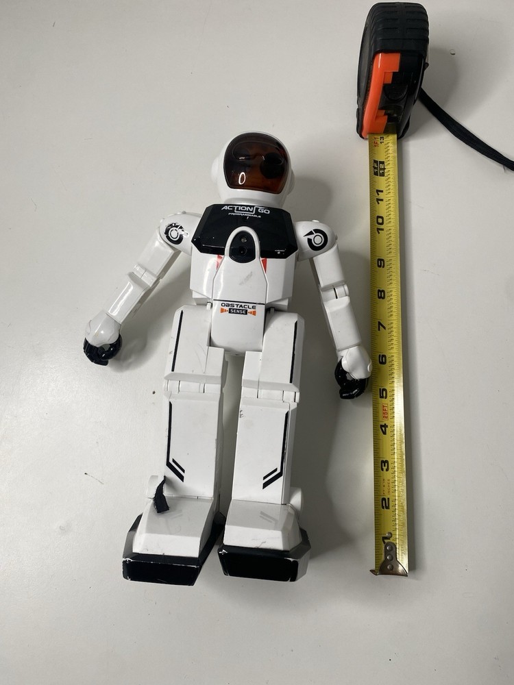 POWERS ON SILVERLIT 2002 ACTION GO PROGRAMMABLE WALKING ROBOT OBSTACLE SENSE