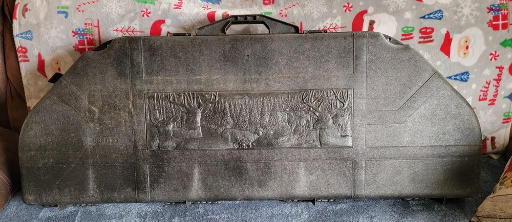 Fred Bear Code Compound Bow + Arrows and Case + QUICK shot Minty