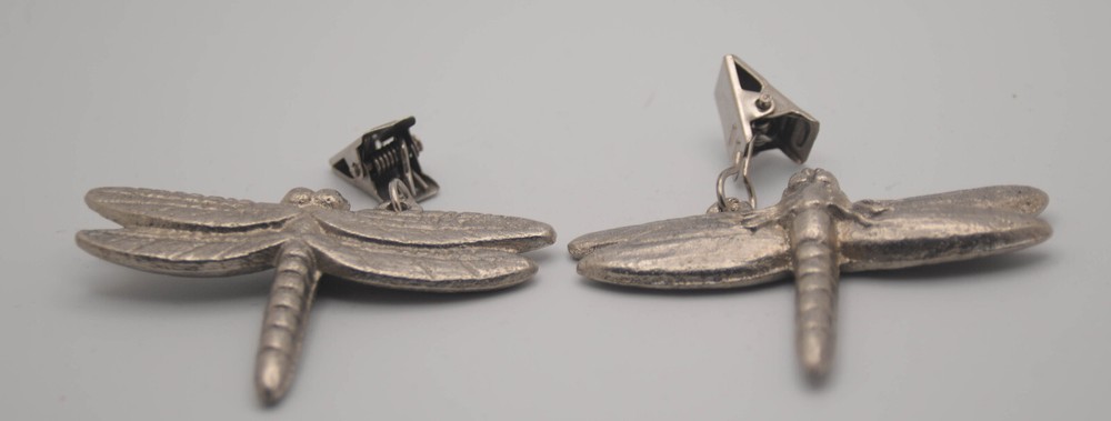 8 Dragonfly Clip On Tablecloth Weights