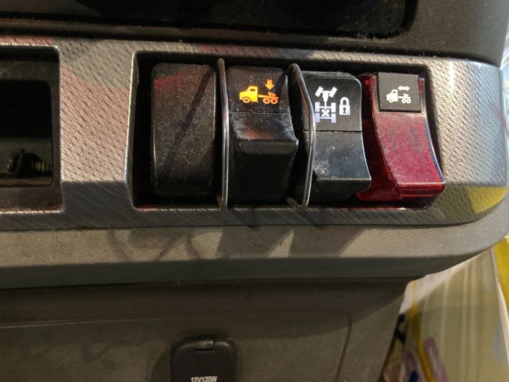 2012-2027 Kenworth T680 SWITCH Dash Panel - Used