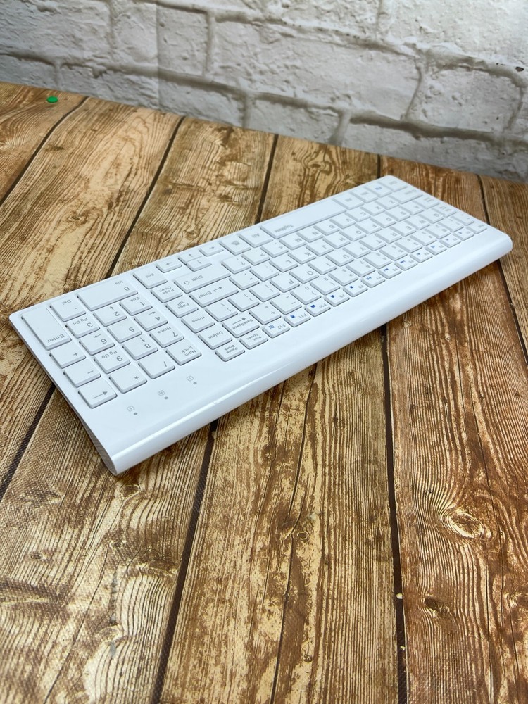 Topmate KM9000 Wireless Ultra Thin Keyboard white
