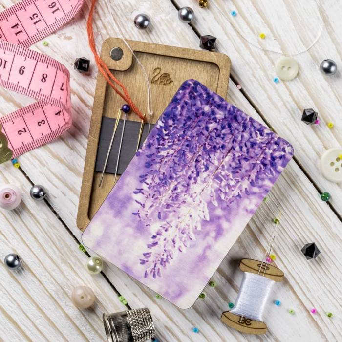 Needlework Holder "Violet blossom"