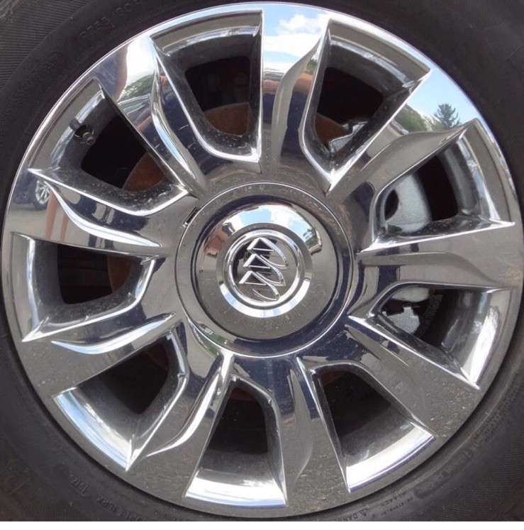 2011 - 2016 Buick Enclave Chrome Center Cap Fits 9 spoke 19" wheel 9597721. new