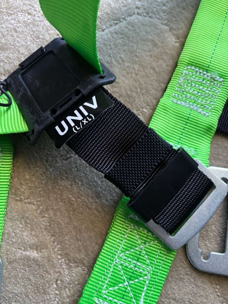 Miller DuraFlex Python Full Body Harness P950-4/UGN