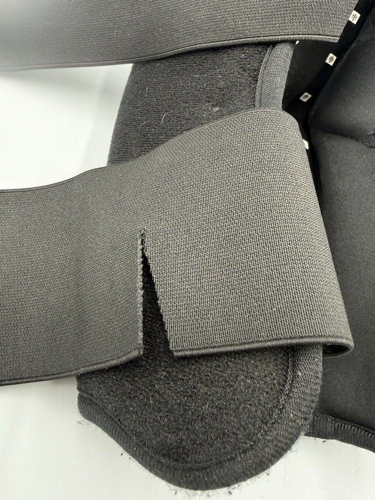 3D Red Light Therapy Knee Wrap with Vibration Massage Comfy Temp