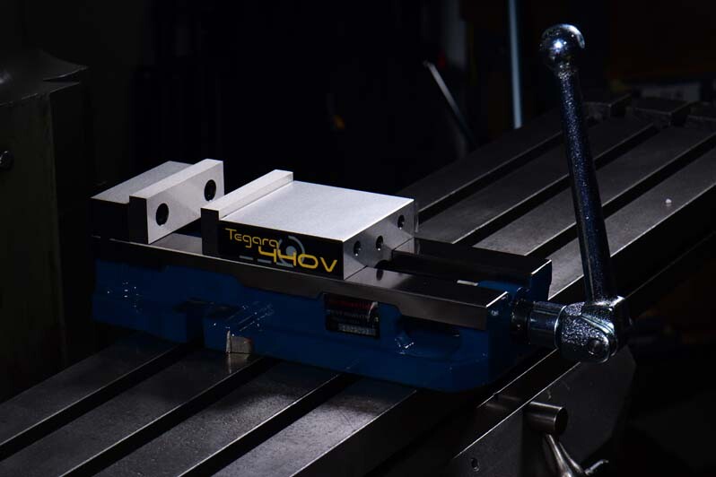 TEGARA 4" 440V CNC Milling Machine Vise 0.0004" NEW R[