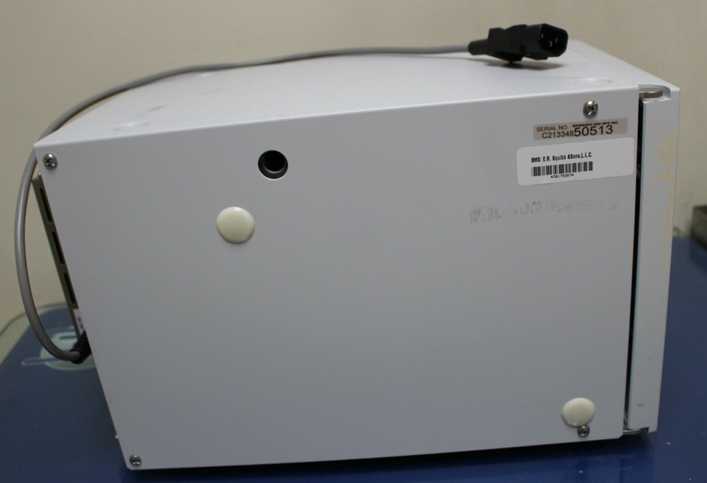 SHIMADZU SIL-10AF AUTO SAMPLER with Sample Holder