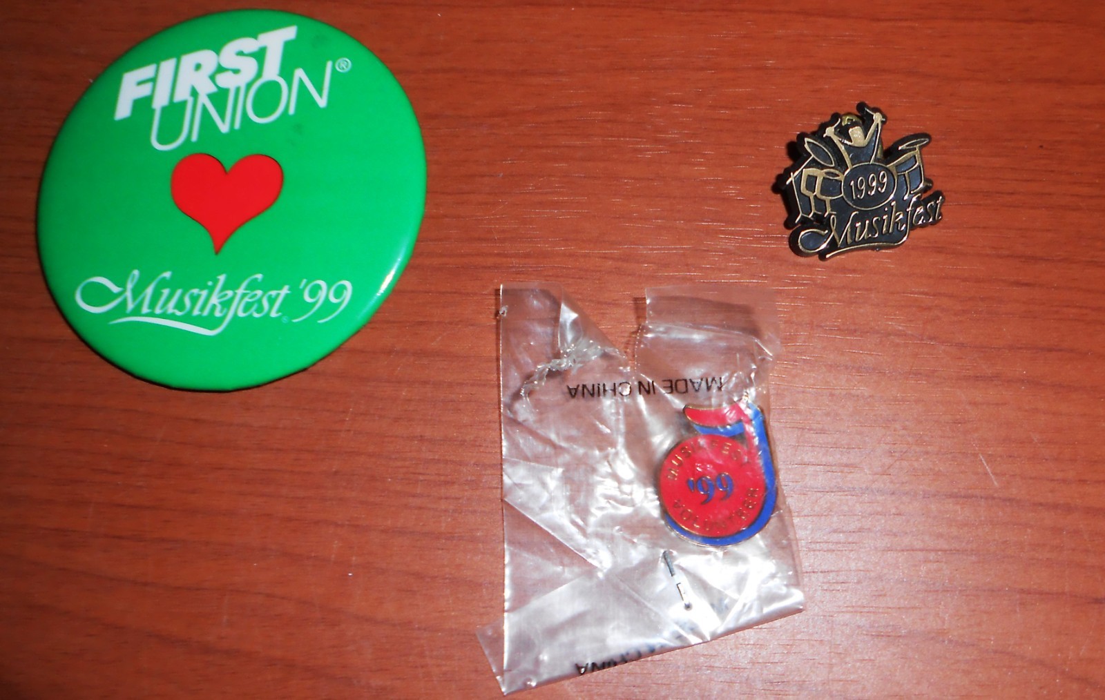 MUSIKFEST BETHLEHEM PA 1999 CERAMIC BEER STEIN MUG GERMANY + 3 PINS NEW