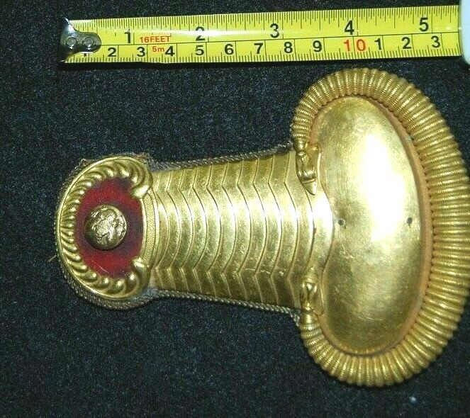 BRASS SHOULDER SCALES