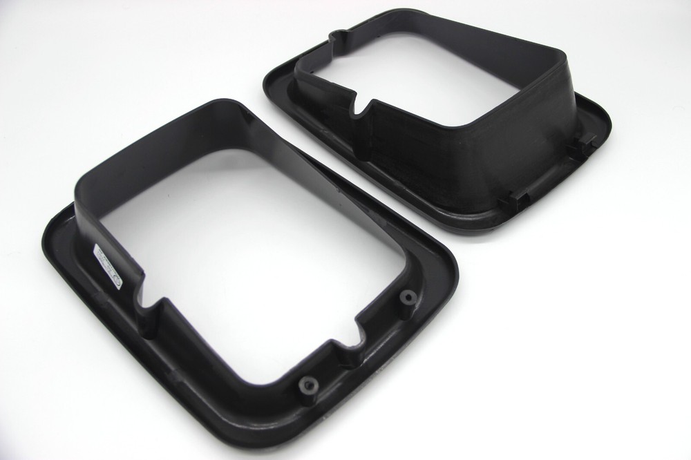 Headlight Bezel for 99 GMC Topkick C6500 Set (2)