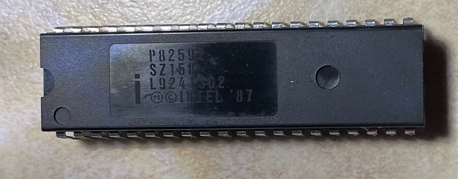 Intel P82592 Advanced CSMA/CD Lan Controller - NOS
