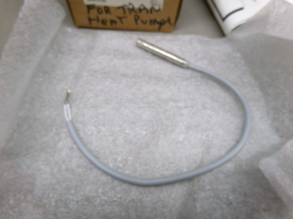 JOHNSON CONTROLS SET189A-600R TEMPERATURE SENSOR FOR SYSTEM 350