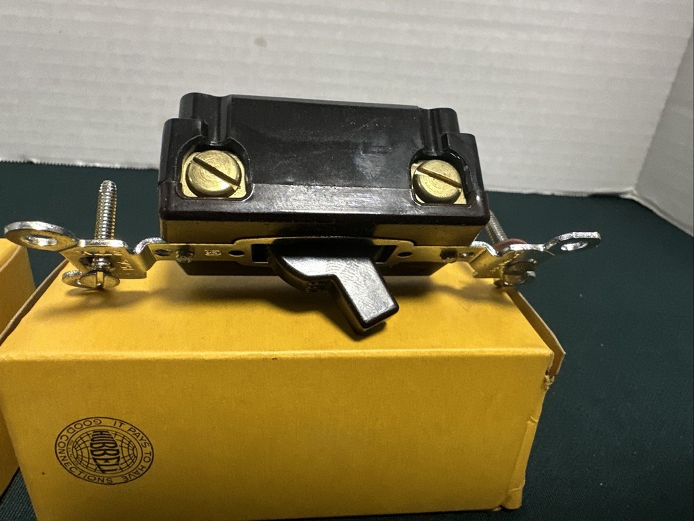 2 Vintage Hubbell A. C. Flush Toggle Switch Single-Pole 15A 1201